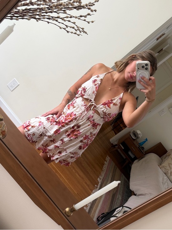 ILLA ILLA Dresses & Skirts - White Floral Sundress